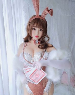美丽的姑娘电影免费看_720在线手机播放
