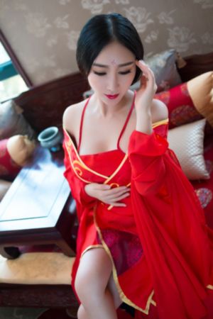 姨母的诱惑李采潭_高清免费在线播放